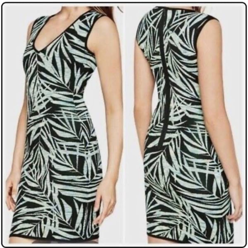 BCBG MAXAZRIA “Gari” Dress - Size medium, makes you look 2 sizes smaller NWT